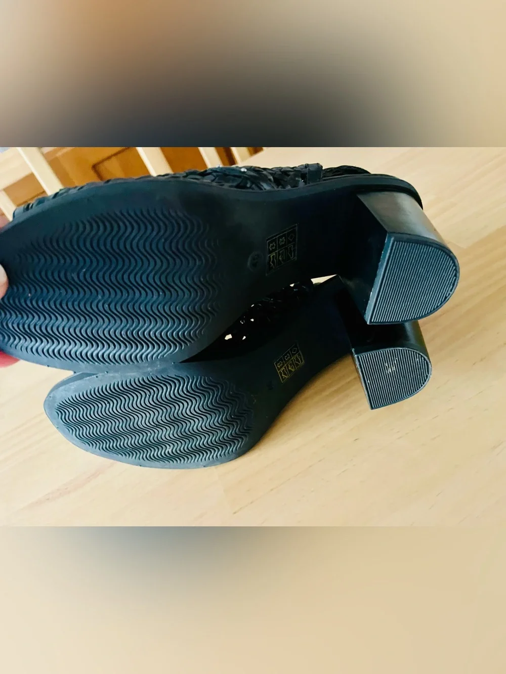 Bata leather italian